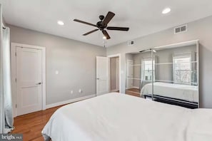 1 habitación, wifi y ropa de cama