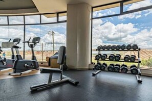 Fitness facility - Cozy and Modern Two Bedroom Apartment (Nairobi)