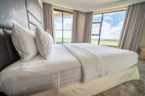 2 bedrooms, iron/ironing board, WiFi, bed sheets - Cozy and Modern Two Bedroom Apartment (Nairobi)