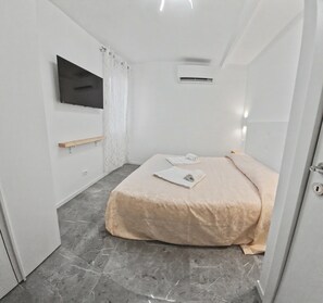 2 bedrooms