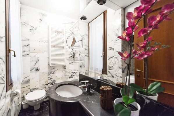 Free toiletries