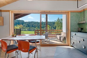 Interior - Apartment 'Kesselmoos' with Mountain View, Private Terrace and Wi-Fi (Nova Ponente)