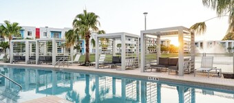 Daytona 3BR Getaway Pool, Gym, Pet Friendly
