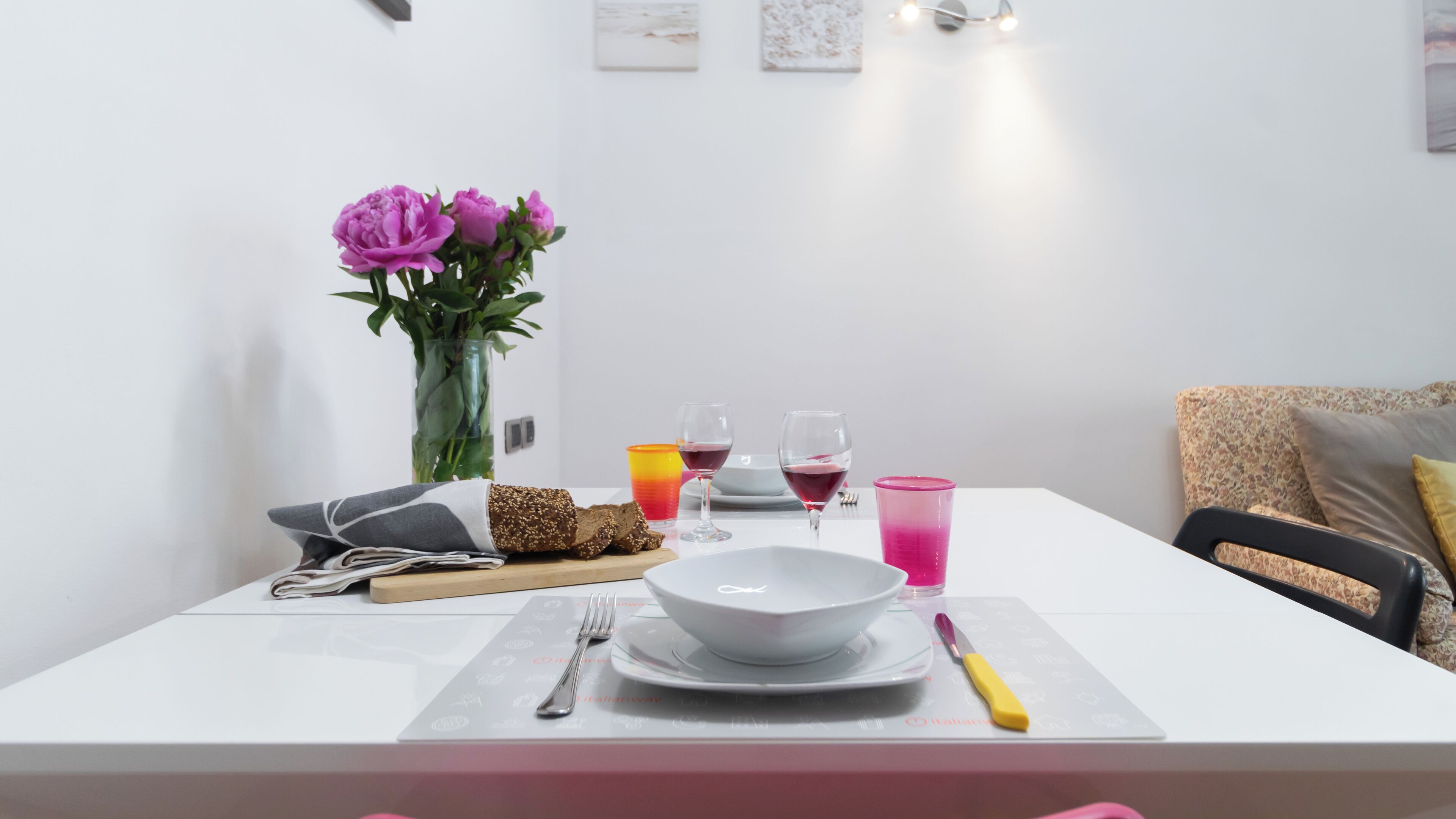 Apartment (1 Bedroom) | Living area | TV