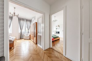 2 Schlafzimmer, Bügeleisen/Bügelbrett, kostenloses WLAN