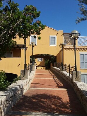 Property grounds - Valesmeralda Boutique Rooms  (Porto Cervo Marina)