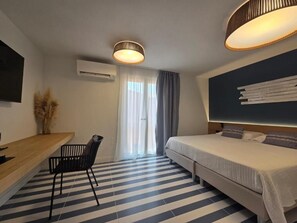 Cortinas blackout y sistema de insonorización 