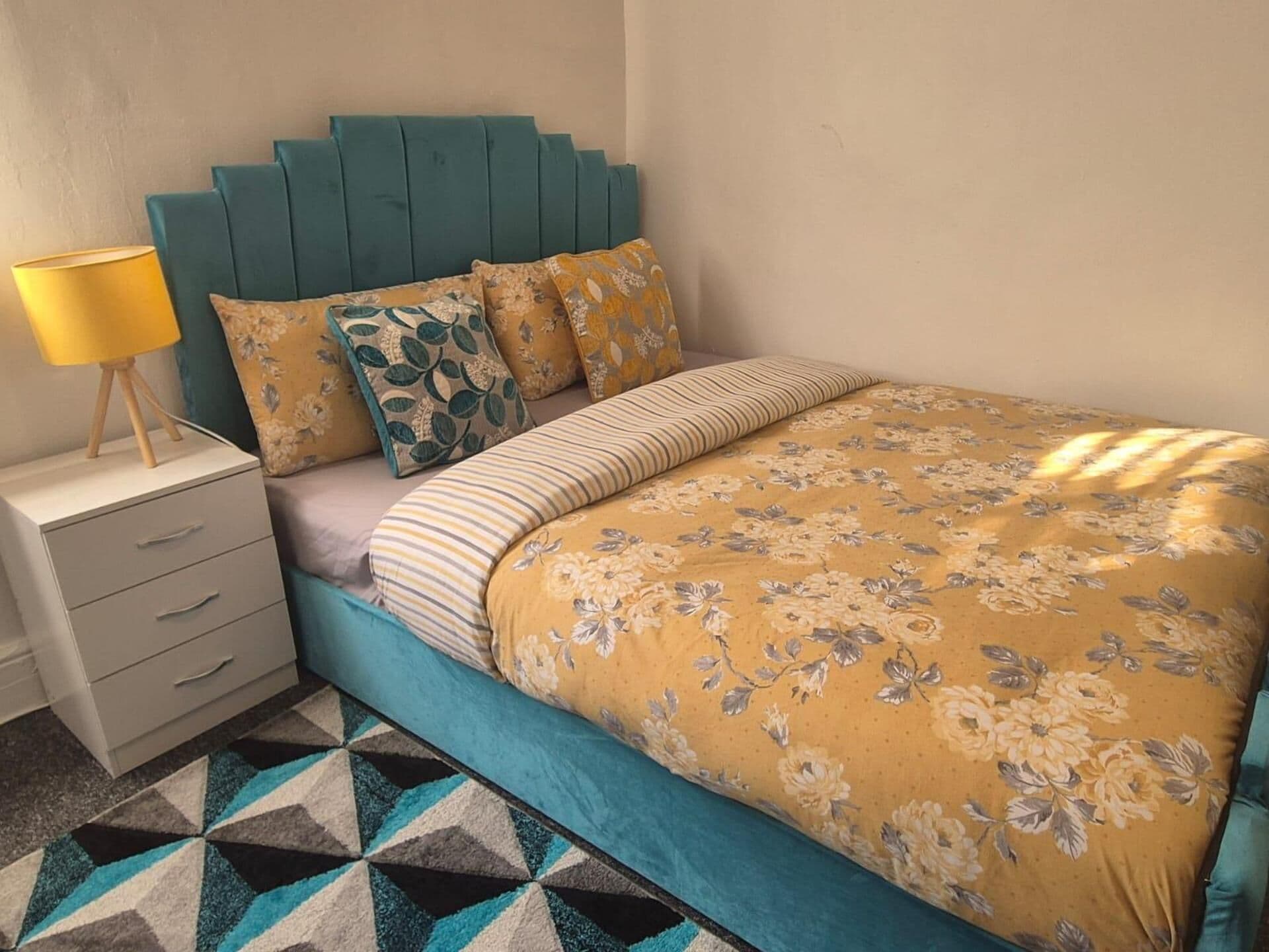 1 bedroom, WiFi (free), bed sheets