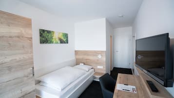 Enkeltrom – standard | Strykejern/-brett og wi-fi (inkludert)