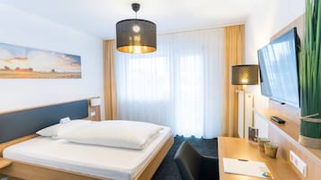 Quarto casal conforto de uso individual | Ferros/tábuas de passar roupa, Wi-Fi de cortesia