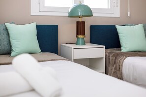 2 habitaciones, tabla de planchar con plancha, wifi y ropa de cama 