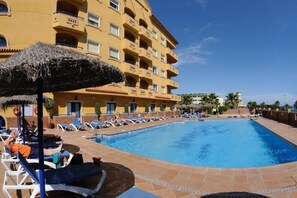 Seasonal outdoor pool - ViveMar (Benalmádena)