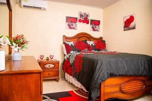 1 soverom, strykejern/-brett, wi-fi og sengetøy