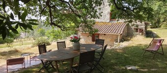 A cocoon in the heart of the Causses to recharge your batteries in the midst of nature...