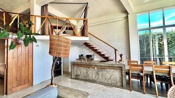 Comfort Villa, Lagoon View | Living area