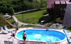 Pool - Holiday Apartment 'Sonneneck' with Mountain View, Shared Pool and Wi-Fi (Wolfach)