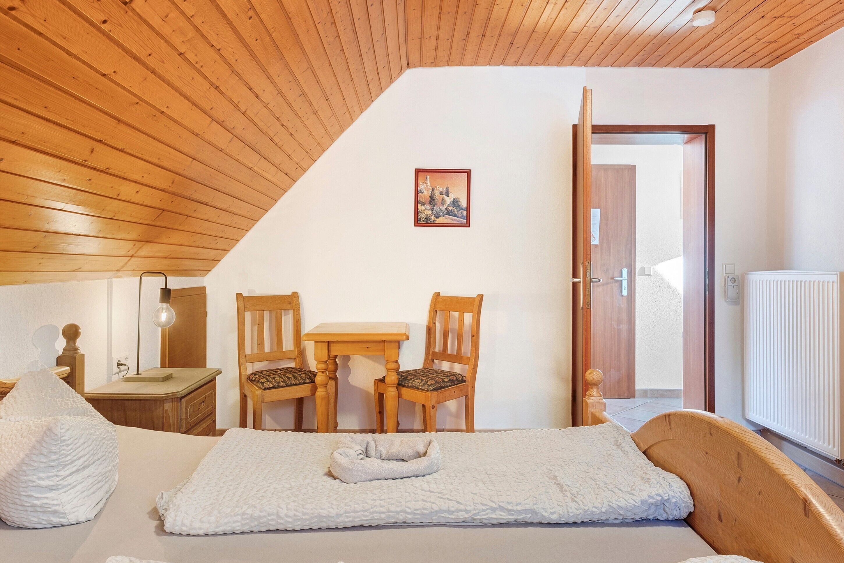 1 室のベッドルーム、WiFi、ベッドシーツ