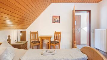 1 habitación, wifi y ropa de cama