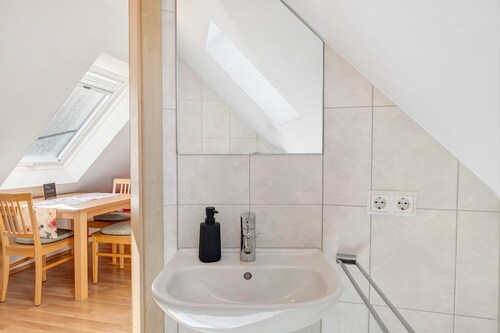 Apartment 'Vogelnest' with Mountain View, Shared Pool and Wi-Fi – Not Suitable for Dogs