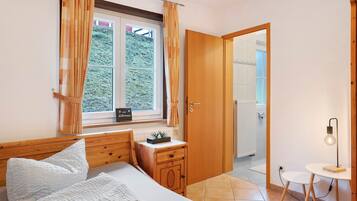 1 habitación, wifi y ropa de cama