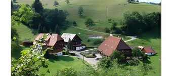 Apartment 'Kuschellaube' with Mountain View, Shared Pool and Wi-Fi