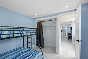 4 makuuhuonetta, internet, vuodevaatteet