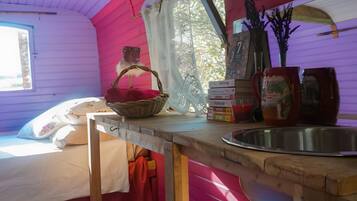 1 soveværelse, sengetøj