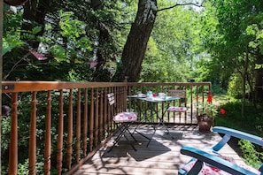 Outdoor dining - Gypsy Caravan by the Stream - Drôme Provençale (2 people) (Marsanne)