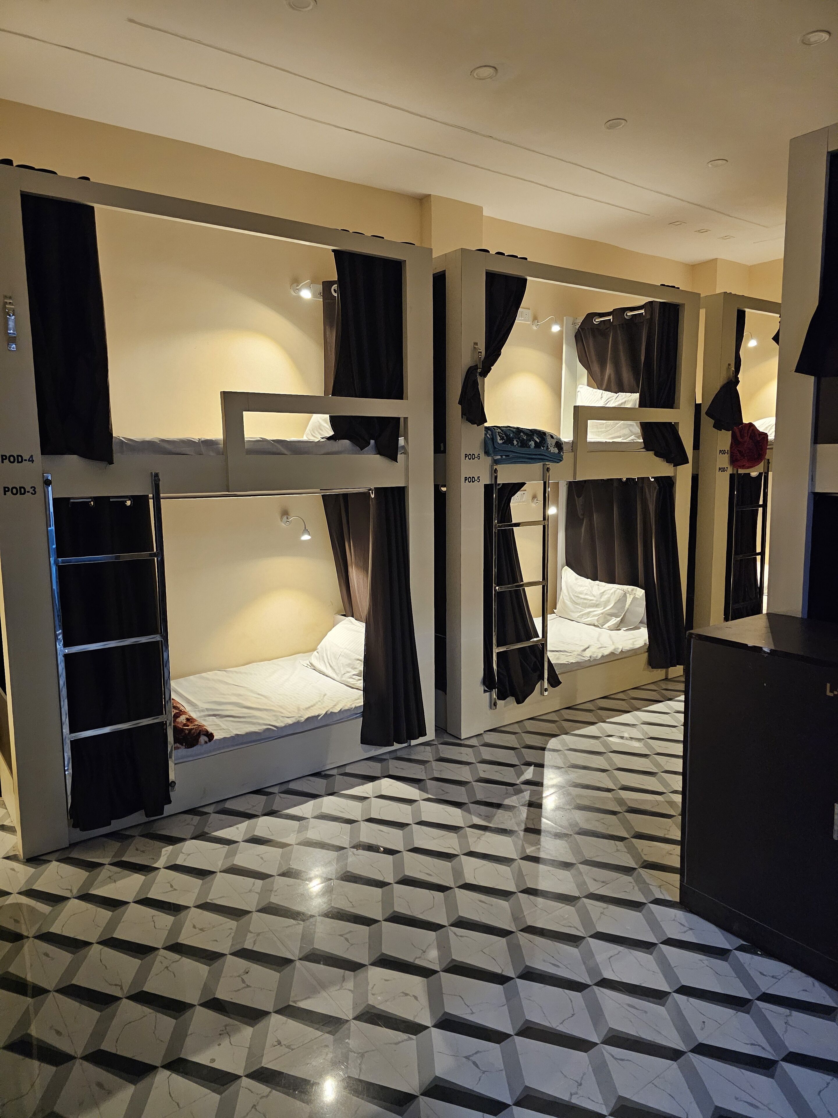 Comfort Shared Dormitory | Free WiFi