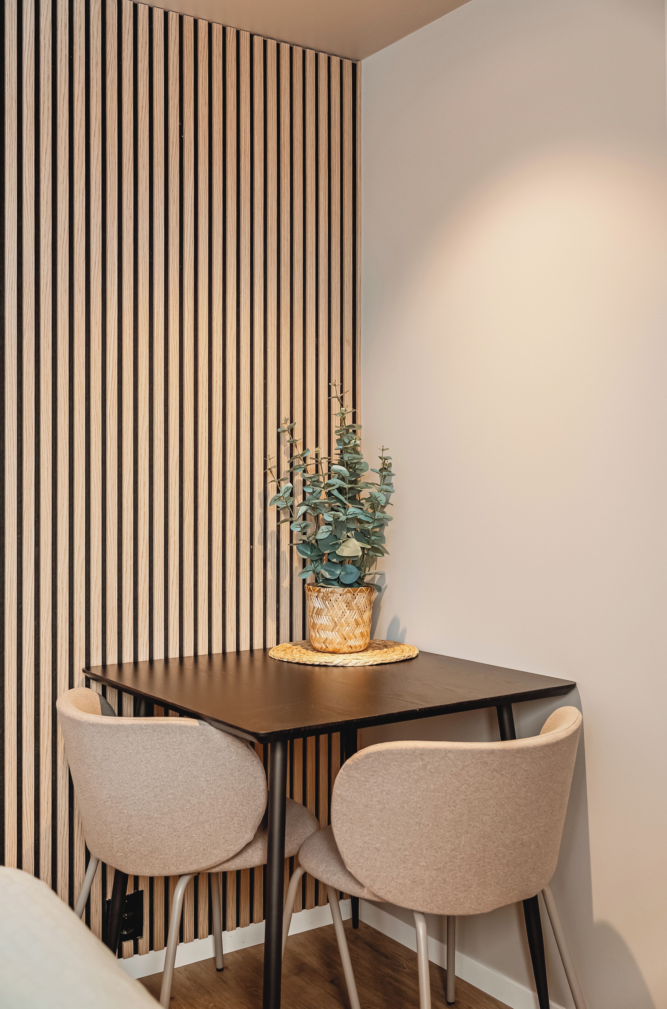 Căn hộ tiện nghi đơn giản, 1 giường đôi, không hút thuốc, phòng tắm riêng | Phòng ăn