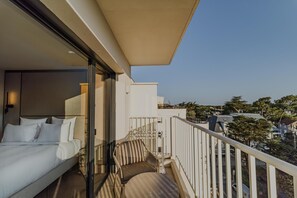 Kamar Standar (Pine View) | Seprai Frette Italia, seprai premium, dan bantalan ekstra lembut