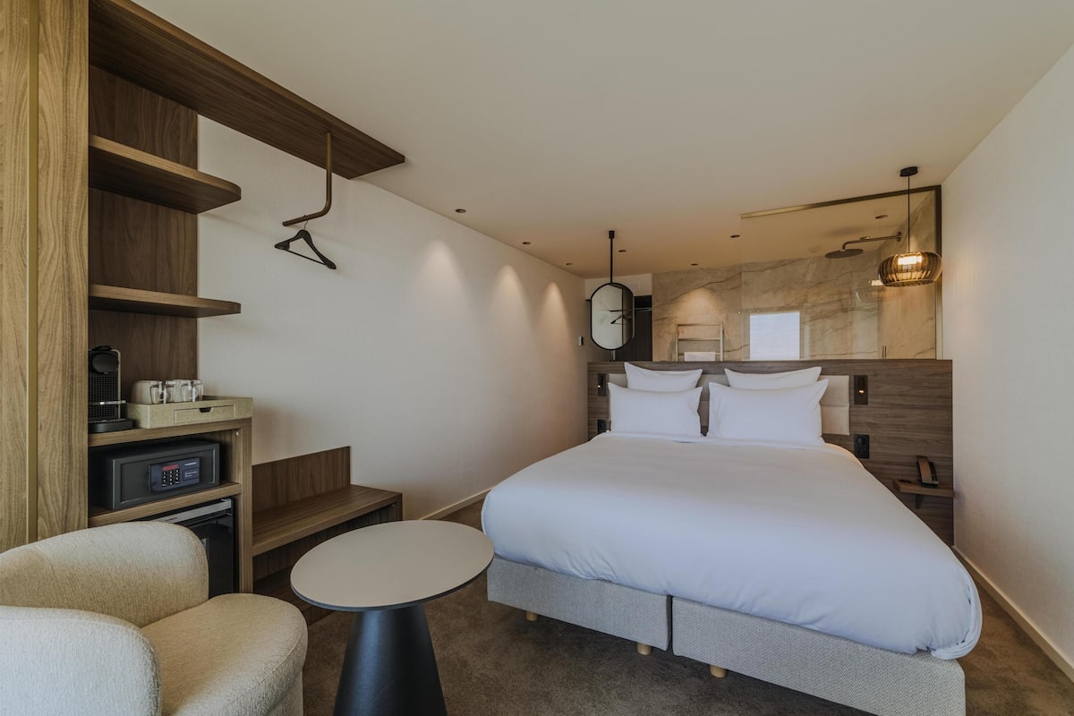 Habitación Premium, Terraza, vista al mar | Sábanas italianas Frette y ropa de cama de alta calidad
