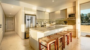 Deluxe Apartment, 3 Bedrooms, Pool Access, Ocean View | Private kitchen | Full-sized fridge, microwave, oven, stovetop