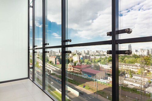 Modern Studio with Balcony | Parking | City View