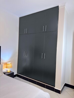 Classic Apartment | Desk, laptop workspace, free WiFi - B&S Luxe Living (Kampala)