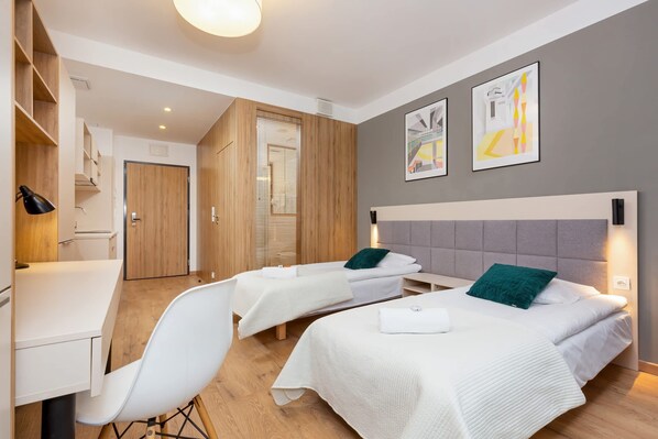 Iron/ironing board, WiFi, bed sheets