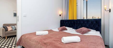 1 bedroom, iron/ironing board, travel crib, WiFi