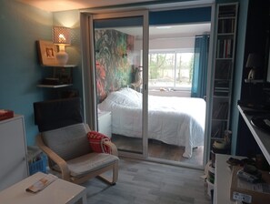 2 chambres, fer et planche Ă repasser, Wi-Fi, draps fournis