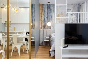 1 bedroom, iron/ironing board, travel cot, WiFi