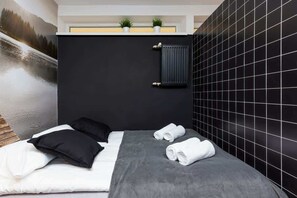 Iron/ironing board, WiFi, bed sheets - Compact Studio | Praga Południe, Good Access to the Center (Warszawa)