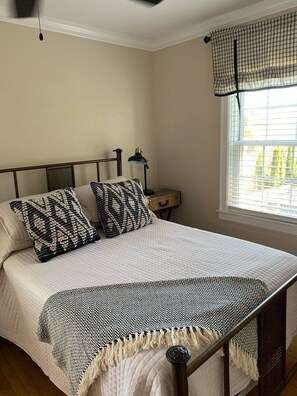 Iron/ironing board, travel crib, free WiFi, bed sheets