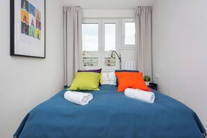 2 dormitoris, escriptori, planxa i posts de planxar i wifi 