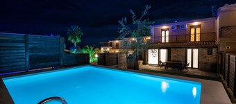 Palmrise Luxury Villas - Helios Villa