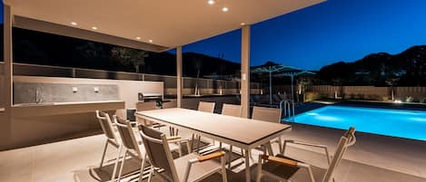 Villa (2 Bedrooms) | Terrace/patio