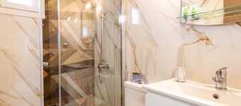 Kiosse Maison 2 by Travelpro Services