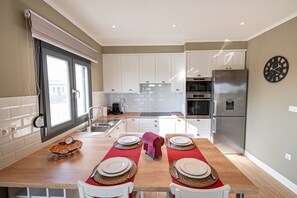 Interior - Villa Marianna by Rentalspro (Nea Propontida)