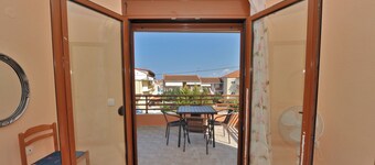 Marina Maisonette by Rentalspro