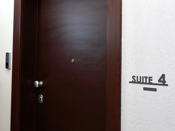 Interior - Local Suites 4 - Nea Moudania (Nea Propontida)
