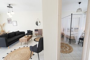 Interior - Irena House by Rentalspro (Nea Propontida)