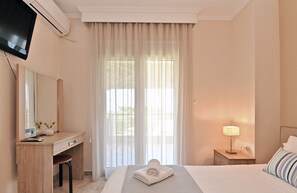 Interior - Villa Iris 1by Rentalspro (Nea Propontida)